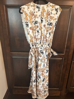 Victoria Beckham White Floral Tie-Waist Maxi Dress with Yellow and Black Blooms